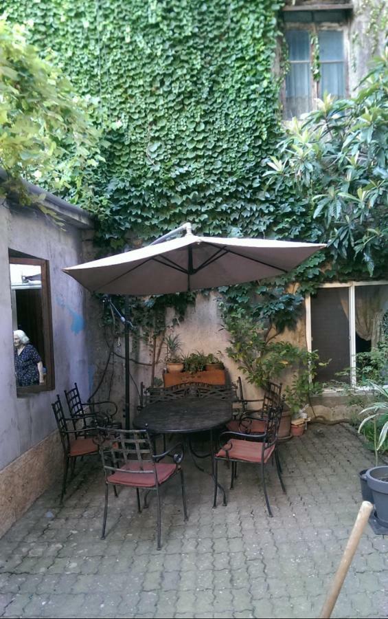 Tamro Light House Apartment Батуми Екстериор снимка