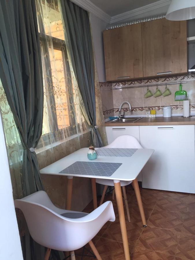 Tamro Light House Apartment Батуми Екстериор снимка